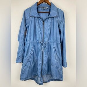 Athleta size XS Women’s Blue Chambray Denim Cinch Waist Full Zip Jean Jacket